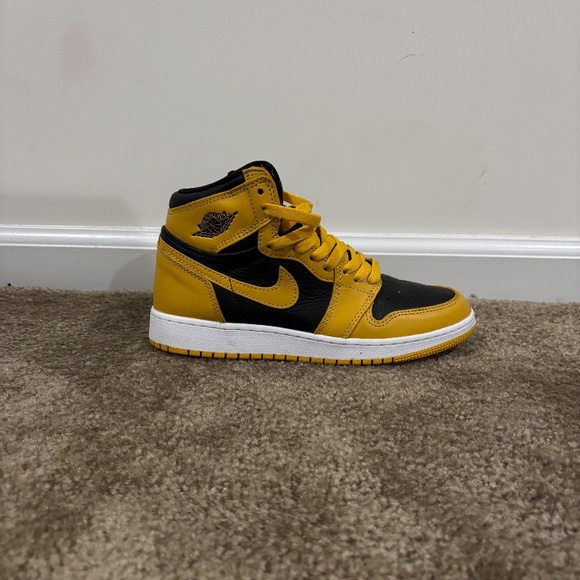 Women’s Air Jordan 1 Retro High OG “Pollen” - Picture 3 of 6